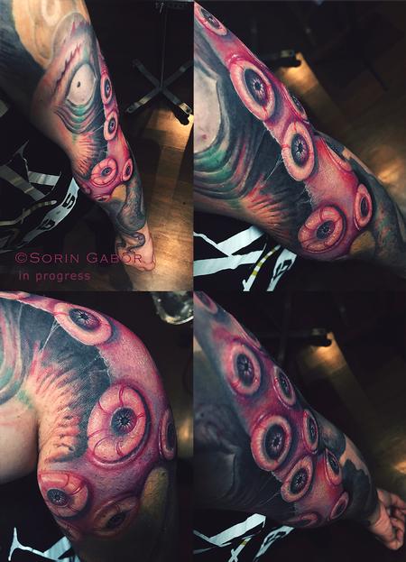 Sorin Gabor - realistic color octopus tattoo sleeve